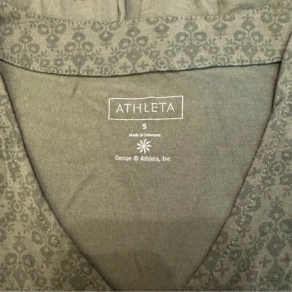 NWT Athleta faux-wrap dress in green floral print, size S - Picture 3 of 11